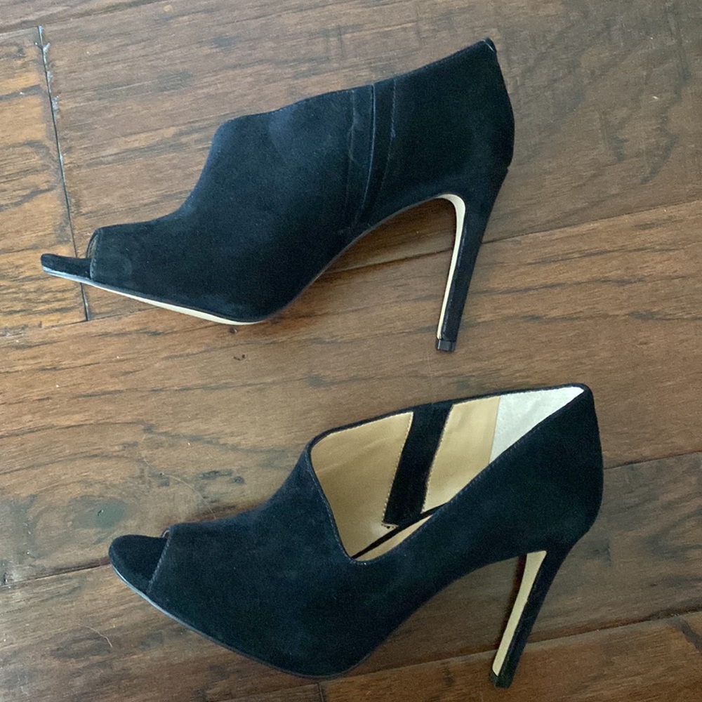 Ann Taylor Suede Heels